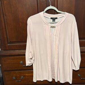 Women’s Blush Pink Top